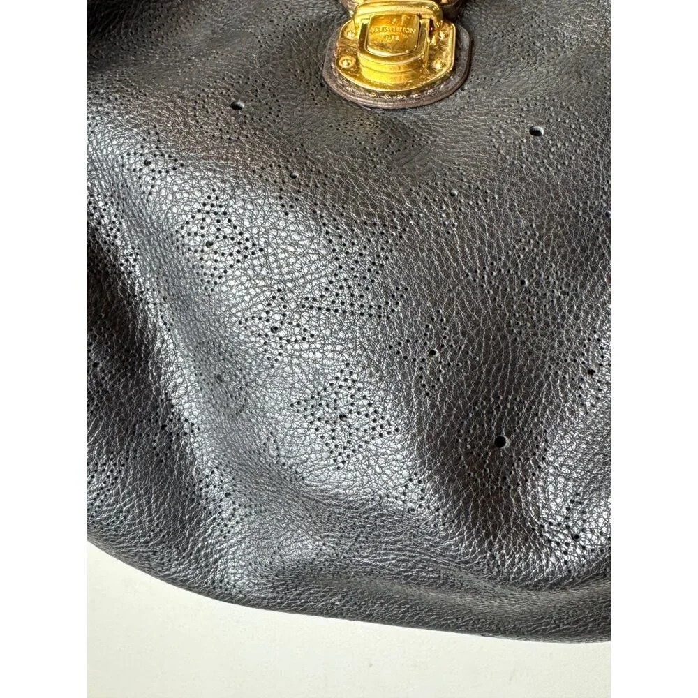 Louis Vuitton Purse Noir Black Leather‎ Monogram Mahina Shoulder Bag Luxury Hobo